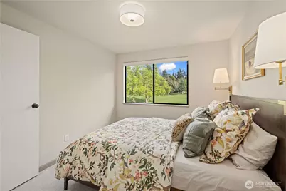 1824 180th Avenue NE, Bellevue, WA 98008 - Photo 24