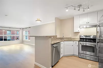 621 5th Ave N #103, Seattle, WA 98109 - Photo 6