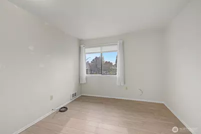 101 Pine Avenue #303, Snohomish, WA 98290 - Photo 8