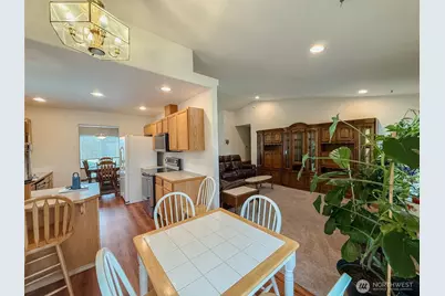 210 166th Street E, Spanaway, WA 98387 - Photo 8