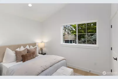 304 NW 45th Street, Seattle, WA 98107 - Photo 22