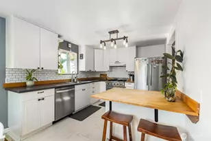 1702 36th St, Anacortes, WA 98221 - Photo 10