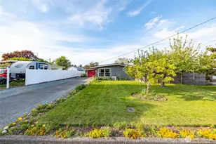 1702 36th St, Anacortes, WA 98221 - Photo 40