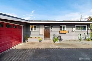 1702 36th St, Anacortes, WA 98221 - Photo 2