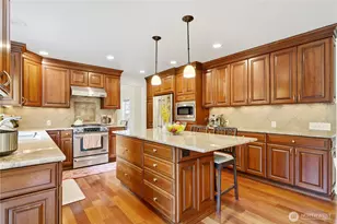 23030 NE 13th St, Sammamish, WA 98074 - Photo 4