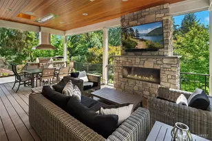 10461 SE 23rd St, Bellevue, WA 98004 - Photo 30