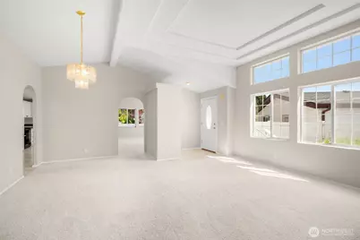 23606 Lake Dr W, Bothell, WA 98021 - Photo 6