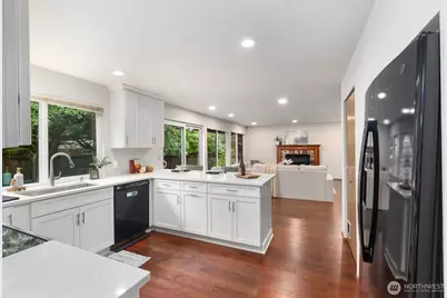 13920 101st Place NE, Kirkland, WA 98034 - Photo 12