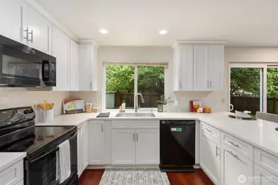 13920 101st Place NE, Kirkland, WA 98034 - Photo 16