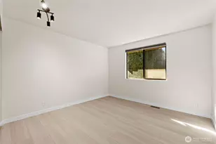 917 N 100th St, Seattle, WA 98133 - Photo 26