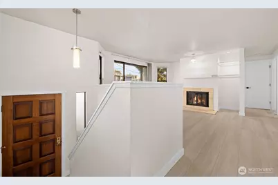 917 N 100th Street, Seattle, WA 98133 - Photo 6