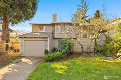 917 N 100th Street, Seattle, WA 98133 - Photo 1