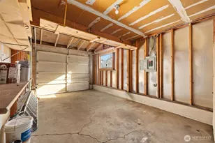 917 N 100th St, Seattle, WA 98133 - Photo 28