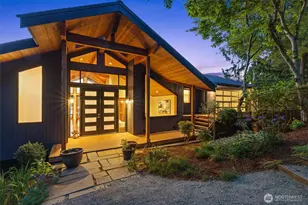 5970 NE Arrowhead Dr, Kenmore, WA 98028 - Photo 2