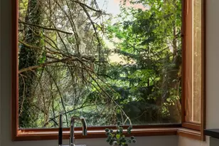 5970 NE Arrowhead Dr, Kenmore, WA 98028 - Photo 26