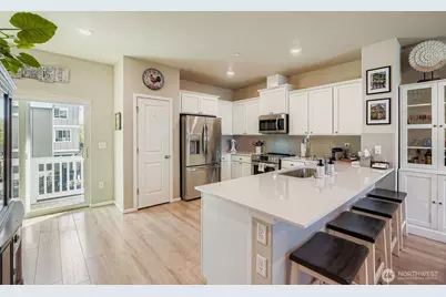 32668 Steamboat Lane, Black Diamond, WA 98010 - Photo 10