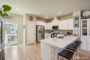 32668 Steamboat Ln, Black Diamond, WA 98010 - Photo 10