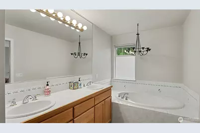 18637 172nd Place SE, Renton, WA 98058 - Photo 28