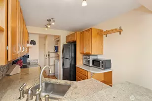 20198 Vikings Crest Loop NE, Poulsbo, WA 98370 - Photo 10