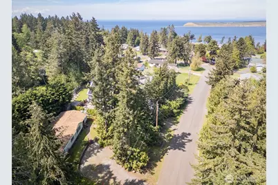 423 Fleming Drive, Sequim, WA 98382 - Photo 2
