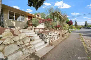 7217 28th Ave NW, Seattle, WA 98117 - Photo 2
