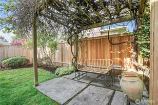 7217 28th Ave NW, Seattle, WA 98117 - Photo 34