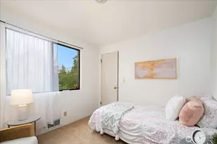 11716 NE 95th St, Kirkland, WA 98033 - Photo 18