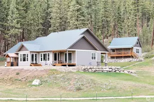 53 Cape Labelle Rd, Tonasket, WA 98855 - Photo 2