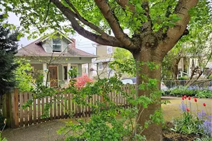 2615 47th Ave SW, Seattle, WA 98116 - Photo 2
