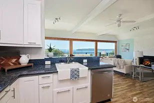 2977 N Bluff Rd, Greenbank, WA 98253 - Photo 18