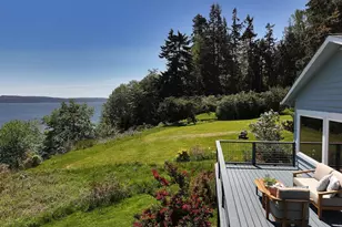 2977 N Bluff Rd, Greenbank, WA 98253 - Photo 4