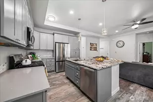 11714 Lake Pl, Anderson Island, WA 98303 - Photo 12