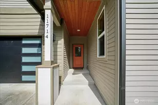 11714 Lake Pl, Anderson Island, WA 98303 - Photo 4