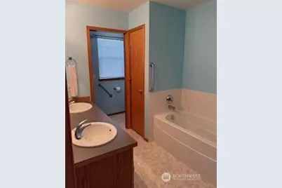 1147 Fidalgo Drive #80, Burlington, WA 98233 - Photo 10