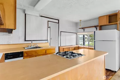 6105 Elizan Drive NW, Olympia, WA 98502 - Photo 14