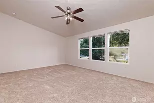 221 SE Fuchsia Ave, Shelton, WA 98584 - Photo 6