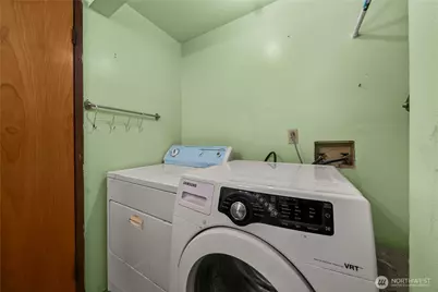6919 Carleton Avenue S, Seattle, WA 98108 - Photo 16