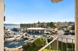 9030 Seward Park Ave S, Seattle, WA 98118 - Photo 16