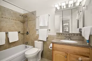 9030 Seward Park Ave S, Seattle, WA 98118 - Photo 14