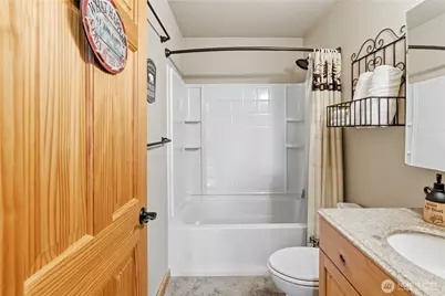 320 Lakeview Way, Easton, WA 98925 - Photo 12