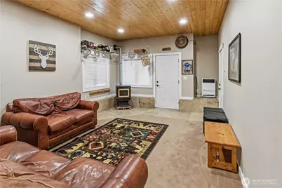 320 Lakeview Way, Easton, WA 98925 - Photo 20