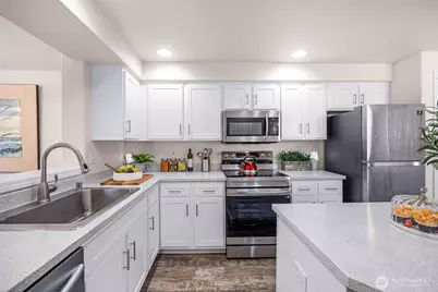 4714 NE 18th Place #A, Renton, WA 98059 - Photo 10
