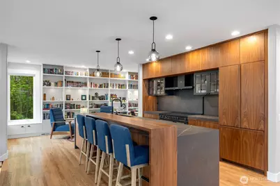 1803 Bigelow Avenue N, Seattle, WA 98109 - Photo 6