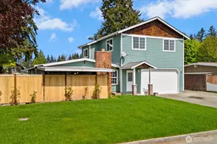 2111 201st Pl SW, Lynnwood, WA 98036 - Photo 1