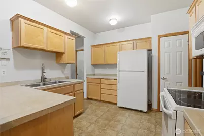 8017 Custer Road SW #A1, Lakewood, WA 98499 - Photo 12