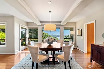 8297 SE 82nd Street, Mercer Island, WA 98040 - Photo 4