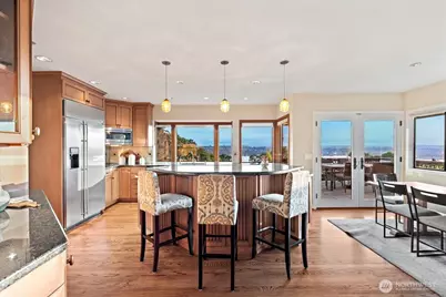 8297 SE 82nd Street, Mercer Island, WA 98040 - Photo 12