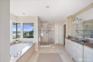 8297 SE 82nd St, Mercer Island, WA 98040 - Photo 16