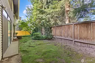 12221 100th Ave NE, Kirkland, WA 98034 - Photo 18