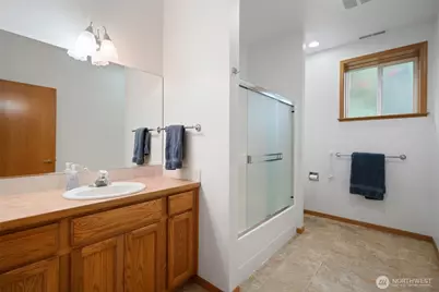 260 E Westlake Drive N, Allyn, WA 98524 - Photo 32